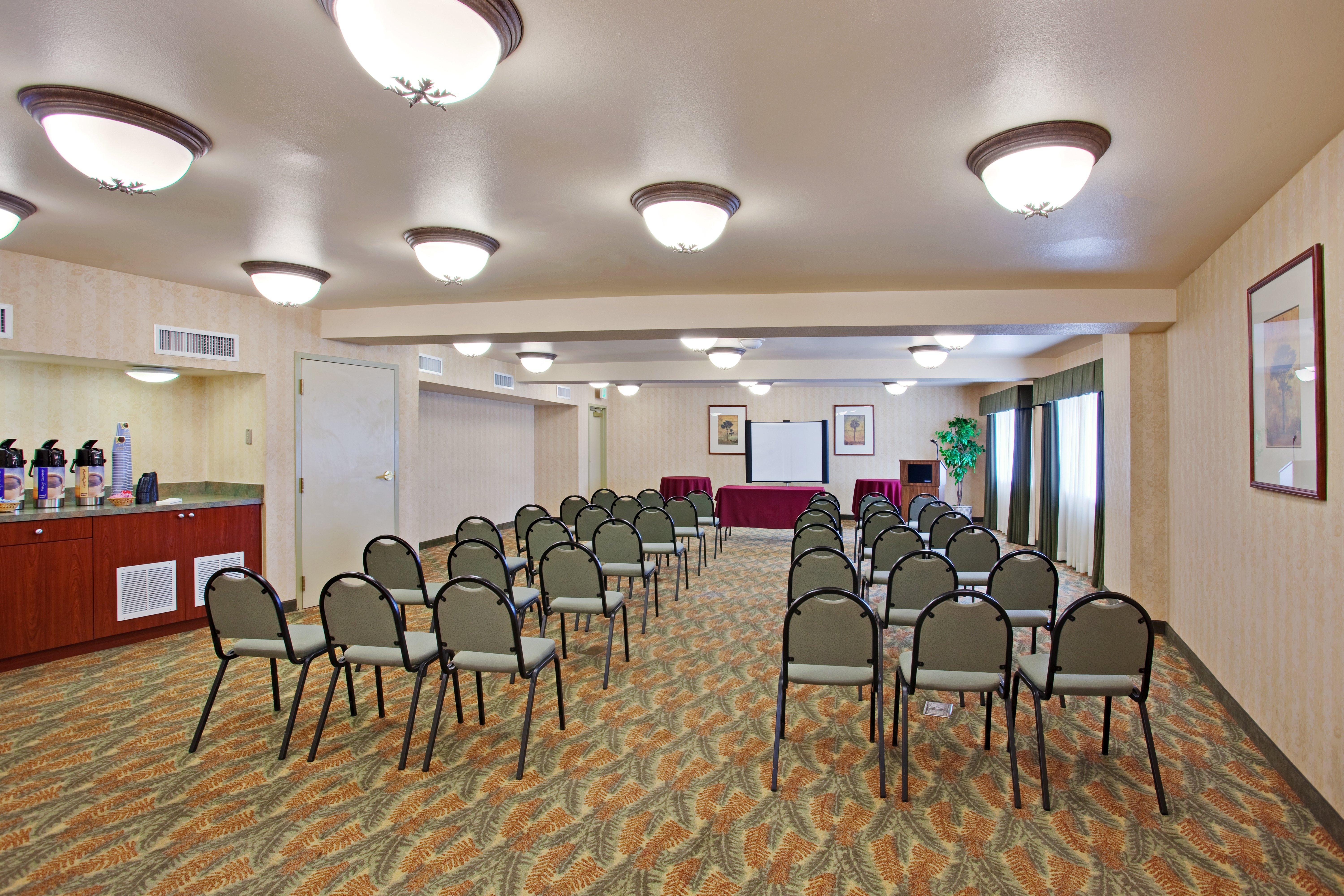 Hotel Marguerite South Anaheim - Garden Grove, Trademark Collection By Wyndham Номер фото