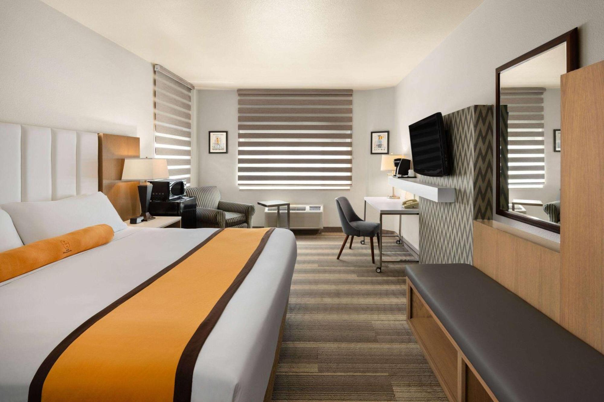Hotel Marguerite South Anaheim - Garden Grove, Trademark Collection By Wyndham Экстерьер фото
