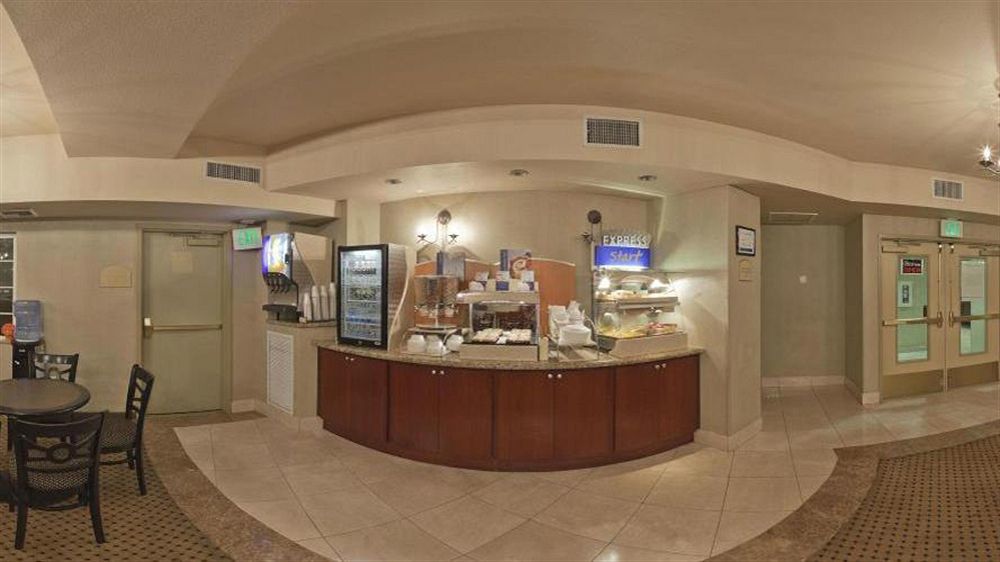 Hotel Marguerite South Anaheim - Garden Grove, Trademark Collection By Wyndham Экстерьер фото
